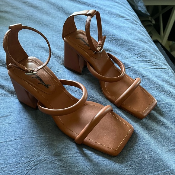 Free People Parker Heel - Picture 3 of 3